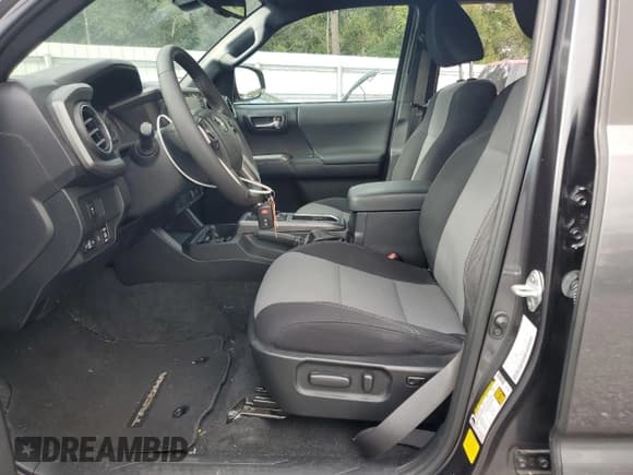 ✅ 2021 Toyota Tacoma SR5 • VIN: 3TMBZ5DN9MM029596 • Lot: 82180865. Listed on Copart with 68,238 mi. Free auction sales archive from the USA and detailed vehicle history report at DreamBid. Image 7.