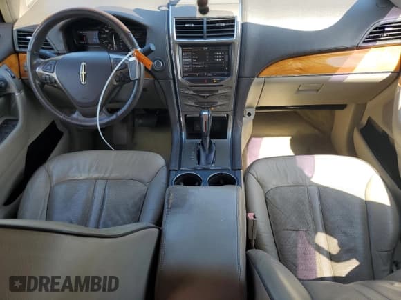 ✅ 2014 Lincoln MKX • VIN: 2LMDJ6JKXEBL12284 • Lot: 70476395. Wystawiony na Copart z przebiegiem 144 067 mil. Bezpłatny archiwum sprzedaży aukcyjnych z USA i szczegółowy raport historii pojazdu na DreamBid. Zdjęcie 8.