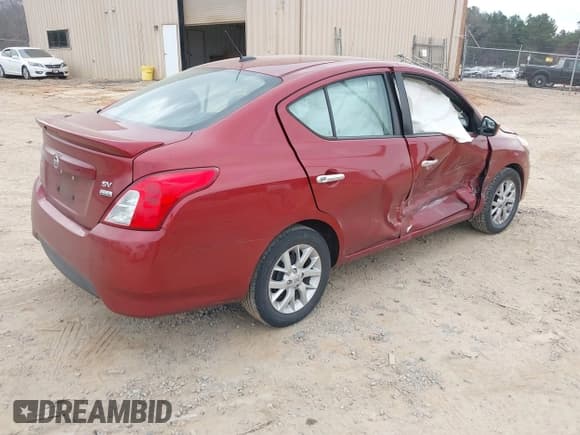 ✅ 2018 Nissan Versa SV • VIN: 3N1CN7AP1JL856871 • Lot: 41686595. Listed on IAAI with 139,608 mi. Free auction sales archive from the USA and detailed vehicle history report at DreamBid. Image 4.