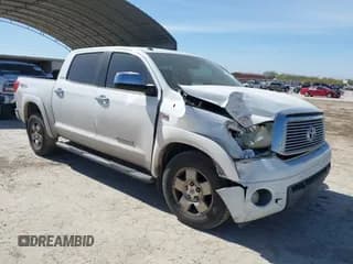 ✅ 2012 Toyota Tundra Limited • VIN: 5TFHW5F19CX267597 • Lot: 41802015. Wystawiony na IAAI z przebiegiem 204 624 mil. Bezpłatny archiwum sprzedaży aukcyjnych z USA i szczegółowy raport historii pojazdu na DreamBid. Zdjęcie 1.