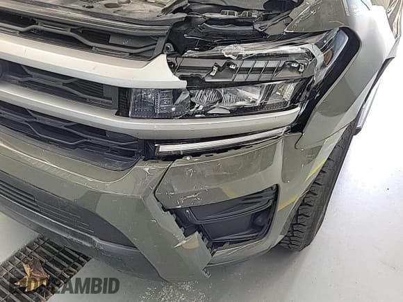 ✅ 2024 Ford Expedition XLT • VIN: 1FMJU1J86REA72349 • Lot: 43944786. Wystawiony na IAAI z przebiegiem 54 528 mil. Bezpłatny archiwum sprzedaży aukcyjnych z USA i szczegółowy raport historii pojazdu na DreamBid. Zdjęcie 31.