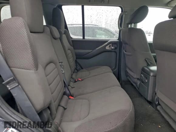 ✅ 2012 Nissan Pathfinder S • VIN: 5N1AR1NBXCC609038 • Lot: 93941915. Wystawiony na Copart z przebiegiem 149 841 mil. Bezpłatny archiwum sprzedaży aukcyjnych z USA i szczegółowy raport historii pojazdu na DreamBid. Zdjęcie 11.