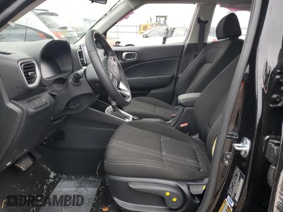 ✅ 2024 Hyundai Venue SEL • VIN: KMHRC8A38RU336826 • Lot: 80954914. Listed on Copart with 2,687 mi. Free auction sales archive from the USA and detailed vehicle history report at DreamBid. Image 7.