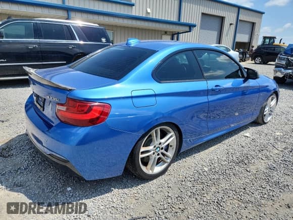 ✅ 2014 BMW 2 Series M235i • VIN: WBA1J7C5XEVW84418 • Лот: 65894975. Опубликован ранее на Copart с пробегом 145 712 миль. Бесплатный доступ к архиву аукционных продаж из США и подробный отчёт об истории автомобиля на DreamBid. Изображение 3.