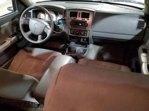 2007 Dodge Dakota SLT z VIN 1D7HW48K97S181294, wystawiony jako Copart lot #87062964 z przebiegiem 110 490 mil mil oraz Szkoda całkowita • Salvage title. Historia ofert i sprzedaży dostępna na DreamBid. Obrazek 8.