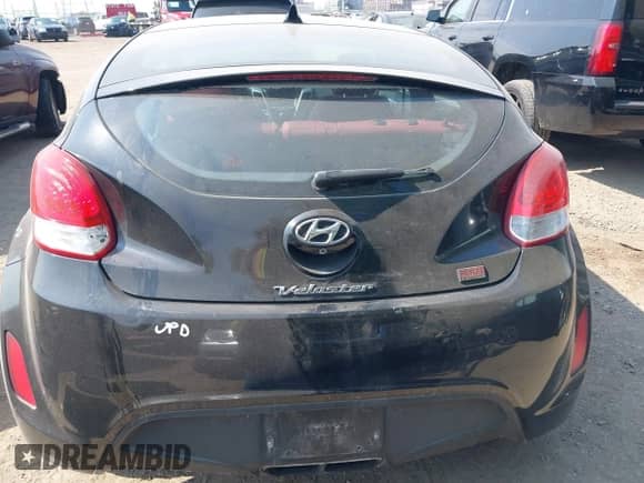 2014 Hyundai Veloster with VIN KMHTC6AD2EU214301, listed as a IAAI auction lot 43016517 with 122,845 mi miles and . Bid and sale history available at DreamBid. Image 16.