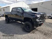 ✅ 2025 Chevrolet Silverado 2500HD LTZ • VIN: 2GC4KPE71S1211032 • Lot: 86865925. Wystawiony na Copart z przebiegiem 1 698 mil. Bezpłatny archiwum sprzedaży aukcyjnych z USA i szczegółowy raport historii pojazdu na DreamBid. Zdjęcie 4.