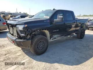 ✅ 2024 Chevrolet Silverado 2500HD ZR2 • VIN: 1GC4YYEYXRF242845 • Lot: 49963964. Wystawiony na Copart z przebiegiem 4 841 mil. Bezpłatny archiwum sprzedaży aukcyjnych z USA i szczegółowy raport historii pojazdu na DreamBid. Zdjęcie 1.
