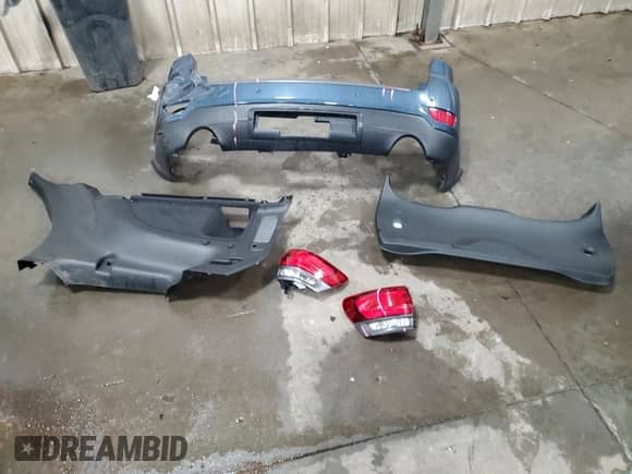 2020 Jeep Grand Cherokee Trailhawk с VIN 1C4RJFLG3LC332758, выставлен на аукционе Copart как лот 69952805 с пробегом 69 700 миль миль и Списание • Salvage title. История ставок и продаж доступна на DreamBid. Изображение 13.