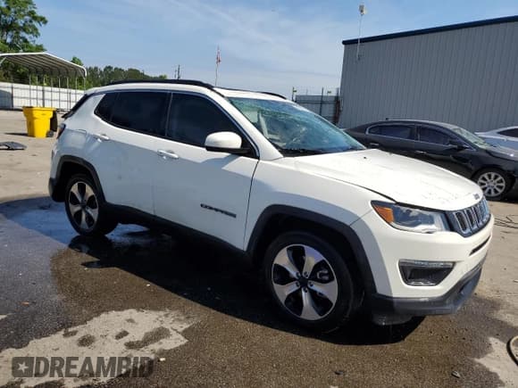 ✅ 2020 Jeep Compass Latitude • VIN: 3C4NJCBB8LT257269 • Lot: 54303155. Listed on Copart with 41,712 mi. Free auction sales archive from the USA and detailed vehicle history report at DreamBid. Image 4.