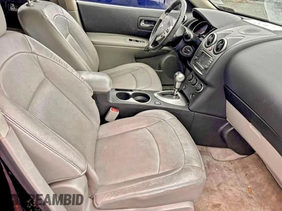 ✅ 2013 Nissan Rogue S • VIN: JN8AS5MV6DW649780 • Lot: 94682815. Wystawiony na Copart z przebiegiem 181 681 mil. Bezpłatny archiwum sprzedaży aukcyjnych z USA i szczegółowy raport historii pojazdu na DreamBid. Zdjęcie 5.