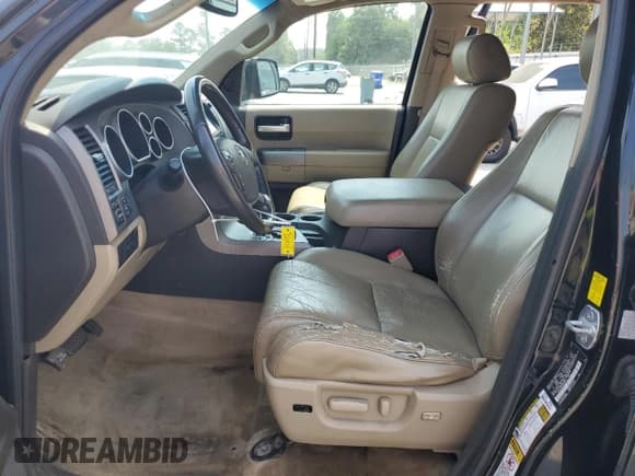 ✅ 2010 Toyota Sequoia Limited • VIN: 5TDJY5G14AS028732 • Lot: 57331695. Listed on Copart with 186,463 mi. Free auction sales archive from the USA and detailed vehicle history report at DreamBid. Image 7.