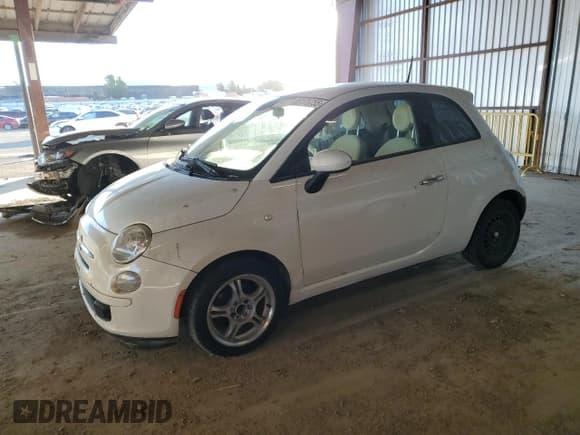 ✅ 2015 FIAT 500 Pop • VIN: 3C3CFFARXFT663264 • Lot: 88175755. Listed on Copart with 138,383 mi. Free auction sales archive from the USA and detailed vehicle history report at DreamBid. Image 1.