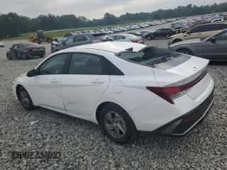 2025 Hyundai Elantra SE z VIN KMHLL4DG9SU974411, wystawiony jako Copart lot #69435205 z przebiegiem 5 897 mil mil oraz Szkoda całkowita • Salvage title. Historia ofert i sprzedaży dostępna na DreamBid. Obrazek 2.