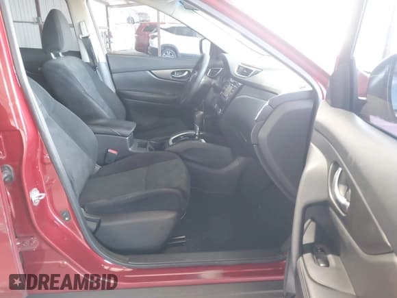 ✅ 2014 Nissan Rogue SV • VIN: 5N1AT2MV1EC781514 • Lot: 42819905. Wystawiony na IAAI z przebiegiem 202 596 mil. Bezpłatny archiwum sprzedaży aukcyjnych z USA i szczegółowy raport historii pojazdu na DreamBid. Zdjęcie 5.