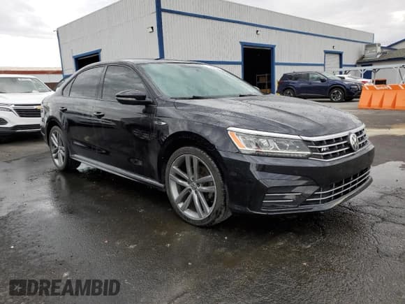 ✅ 2018 Volkswagen Passat S • VIN: 1VWAA7A32JC010058 • Lot: 69929515. Listed on Copart with 83,564 mi. Free auction sales archive from the USA and detailed vehicle history report at DreamBid. Image 4.