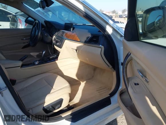 ✅ 2015 BMW 3 Series 328i • VIN: WBA3C1C57FK117893 • Lot: 42135354. Listed on IAAI with 140,295 mi. Free auction sales archive from the USA and detailed vehicle history report at DreamBid. Image 5.