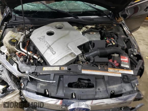 ✅ 2010 Ford Fusion Hybrid • VIN: 3FADP0L36AR379449 • Lot: 90450485. Listed on Copart with 182,109 mi. Free auction sales archive from the USA and detailed vehicle history report at DreamBid. Image 11.