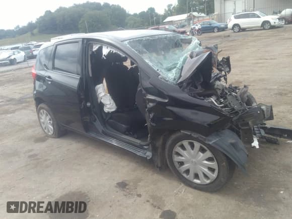 ✅ 2015 Nissan Note S • VIN: 3N1CE2CP3FL361725 • Lot: 37444827. Listed on IAAI with 97,772 mi. Free auction sales archive from the USA and detailed vehicle history report at DreamBid. Image 1.