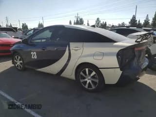 ✅ 2018 Toyota Mirai • VIN: JTDBVRBD9JA003926 • Lot: 84959435. Wystawiony na Copart z przebiegiem 83 427 mil. Bezpłatny archiwum sprzedaży aukcyjnych z USA i szczegółowy raport historii pojazdu na DreamBid. Zdjęcie 2.