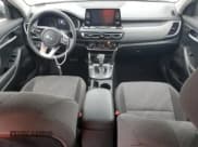 ✅ 2021 Kia Seltos LX • VIN: KNDEPCAA7M7124127 • Lot: 85597545. Wystawiony na Copart z przebiegiem 87 740 mil. Bezpłatny archiwum sprzedaży aukcyjnych z USA i szczegółowy raport historii pojazdu na DreamBid. Zdjęcie 8.