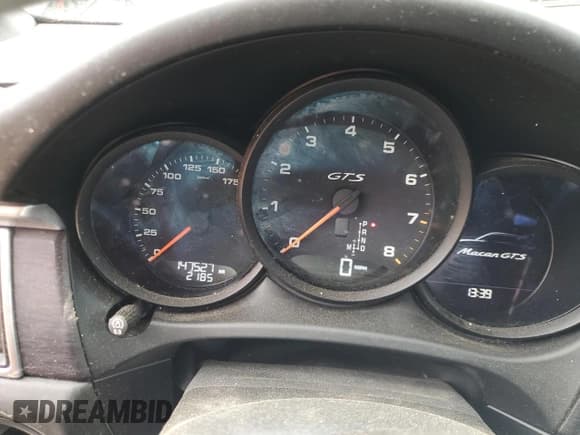 ✅ 2017 Porsche Macan GTS • VIN: WP1AG2A59HLB51322 • Lot: 66413035. Listed on Copart with 147,527 mi. Free auction sales archive from the USA and detailed vehicle history report at DreamBid. Image 9.