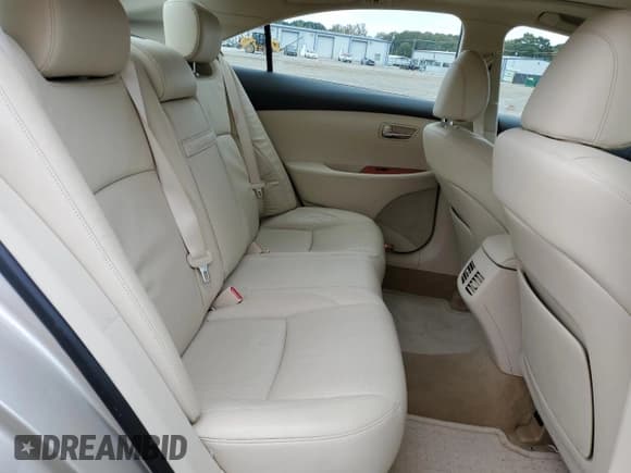 ✅ 2011 Lexus ES 330 • VIN: JTHBK1EGXB2455636 • Лот: 82680365. Опубликован ранее на Copart с пробегом 62 488 миль. Бесплатный доступ к архиву аукционных продаж из США и подробный отчёт об истории автомобиля на DreamBid. Изображение 10.