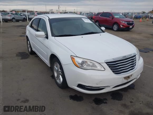 ✅ 2011 Chrysler 200 LX • VIN: 1C3BC4FB9BN553725 • Lot: 43651405. Listed on IAAI with 144,603 mi. Free auction sales archive from the USA and detailed vehicle history report at DreamBid. Image 1.