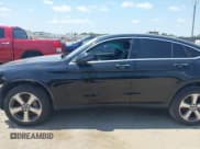 ✅ 2021 Mercedes-Benz GLC 300 • VIN: W1N0J8EB0MF950523 • Lot: 42933307. Listed on IAAI with 12,572 mi. Free auction sales archive from the USA and detailed vehicle history report at DreamBid. Image 13.