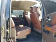 ✅ 2018 Chevrolet Silverado 2500HD High Country • VIN: 1GC1KXEY2JF276409 • Lot: 43179213. Listed on IAAI with 122,005 mi. Free auction sales archive from the USA and detailed vehicle history report at DreamBid. Image 8.