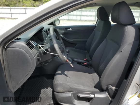 ✅ 2012 Volkswagen Jetta S • VIN: 3VW1K7AJ3CM353619 • Lot: 53984285. Listed on Copart with 132,382 mi. Free auction sales archive from the USA and detailed vehicle history report at DreamBid. Image 7.