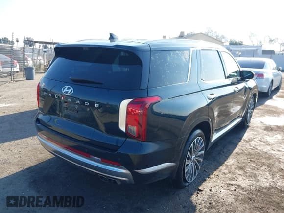 ✅ 2023 Hyundai Palisade Calligraphy • VIN: KM8R74GE2PU581687 • Лот: 41447659. Опубликован ранее на IAAI с пробегом 23 605 миль. Бесплатный доступ к архиву аукционных продаж из США и подробный отчёт об истории автомобиля на DreamBid. Изображение 4.