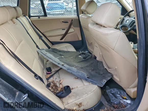 ✅ 2004 BMW X3 3.0i • VIN: WBXPA93444WA64887 • Lot: 96814325. Listed on Copart with 242,288 mi. Free auction sales archive from the USA and detailed vehicle history report at DreamBid. Image 11.