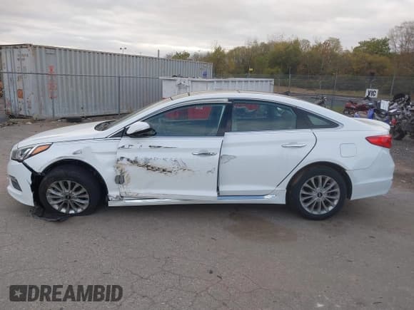 ✅ 2015 Hyundai Sonata Sport • VIN: 5NPE34AF4FH048992 • Лот: 43570681. Опубликован ранее на IAAI с пробегом 37 271 миль. Бесплатный доступ к архиву аукционных продаж из США и подробный отчёт об истории автомобиля на DreamBid. Изображение 15.