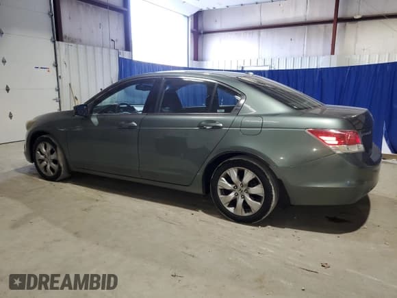 ✅ 2008 Honda Accord EX-L • VIN: 1HGCP268X8A058318 • Лот: 70661945. Опубликован ранее на Copart с пробегом 198 022 миль. Бесплатный доступ к архиву аукционных продаж из США и подробный отчёт об истории автомобиля на DreamBid. Изображение 2.
