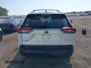 ✅ 2022 Toyota RAV4 XSE • VIN: JTMEB3FV1ND075875 • Лот: 43048040. Опубликован ранее на IAAI с пробегом 41 858 миль. Бесплатный доступ к архиву аукционных продаж из США и подробный отчёт об истории автомобиля на DreamBid. Изображение 16.