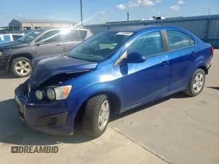 ✅ 2014 Chevrolet Sonic LS • VIN: 1G1JA5SH4E4122550 • Lot: 71109895. Listed on Copart with 172,438 mi. Free auction sales archive from the USA and detailed vehicle history report at DreamBid. Image 1.