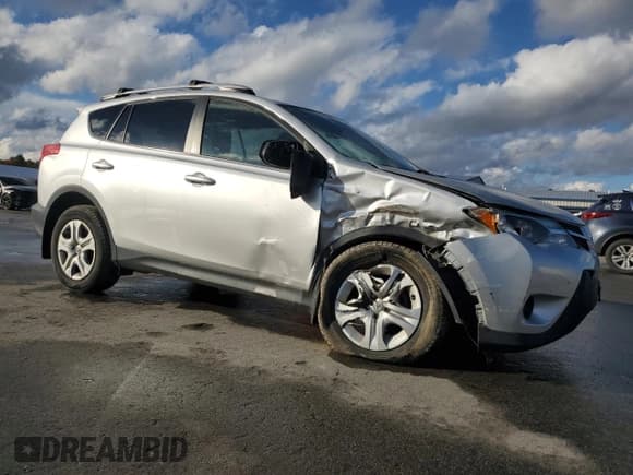 ✅ 2015 Toyota RAV4 LE • VIN: JTMBFREV5FD144385 • Лот: 82596505. Опубликован ранее на Copart с пробегом 113 821 миль. Бесплатный доступ к архиву аукционных продаж из США и подробный отчёт об истории автомобиля на DreamBid. Изображение 4.