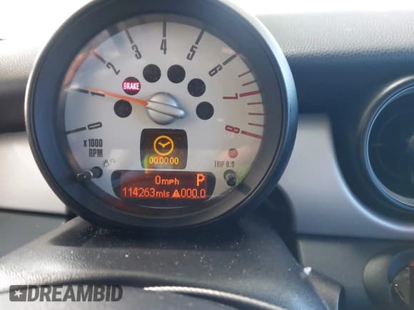 ✅ 2011 MINI Hardtop • VIN: WMWSU3C52BT094984 • Lot: 43148662. Listed on IAAI with 114,263 mi. Free auction sales archive from the USA and detailed vehicle history report at DreamBid. Image 7.