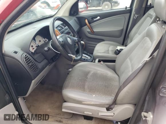 ✅ 2007 Saturn VUE V6 • VIN: 5GZCZ53407S810904 • Lot: 58552175. Wystawiony na Copart z przebiegiem 172 585 mil. Bezpłatny archiwum sprzedaży aukcyjnych z USA i szczegółowy raport historii pojazdu na DreamBid. Zdjęcie 7.