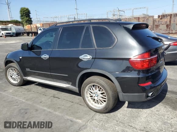 ✅ 2012 BMW X5 35d • VIN: 5UXZW0C51CL672406 • Lot: 61686185. Listed on Copart with 139,408 mi. Free auction sales archive from the USA and detailed vehicle history report at DreamBid. Image 2.