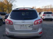 ✅ 2011 Hyundai Santa Fe Limited • VIN: 5XYZKDAG3BG037710 • Lot: 43615734. Listed on IAAI with 150,058 mi. Free auction sales archive from the USA and detailed vehicle history report at DreamBid. Image 17.