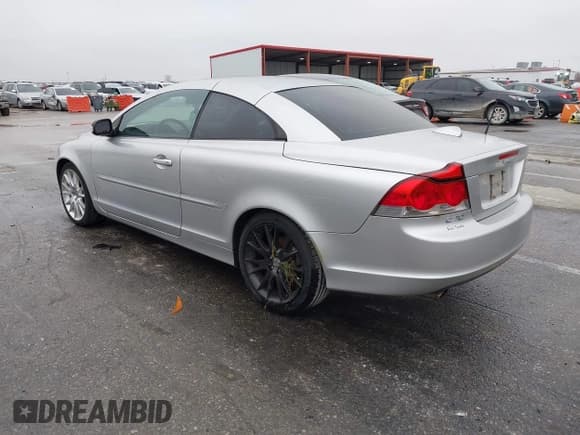 ✅ 2008 Volvo C70 • VIN: YV1MC67208J054949 • Lot: 43740981. Listed on IAAI with 163,085 mi. Free auction sales archive from the USA and detailed vehicle history report at DreamBid. Image 3.