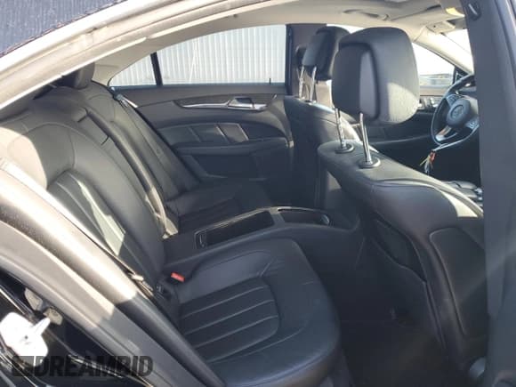 ✅ 2015 Mercedes-Benz CLS 550 • VIN: WDDLJ7DB1FA150576 • Лот: 73045164. Опубликован ранее на Copart с пробегом 70 421 миль. Бесплатный доступ к архиву аукционных продаж из США и подробный отчёт об истории автомобиля на DreamBid. Изображение 10.