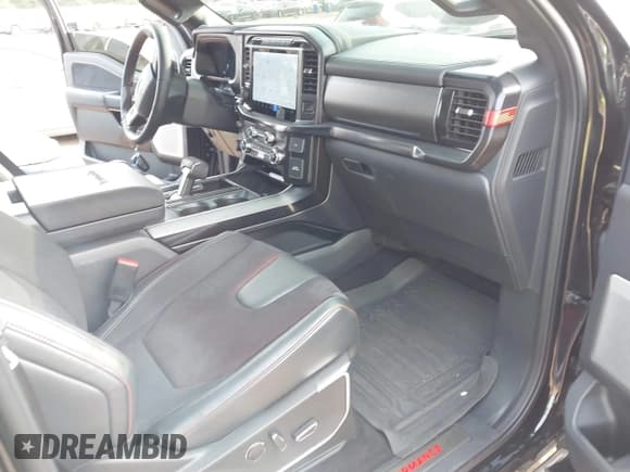 ✅ 2024 Ford F-150 Raptor • VIN: 1FTFW1RJXRFA81223 • Lot: 42429939. Listed on IAAI with 570 mi. Free auction sales archive from the USA and detailed vehicle history report at DreamBid. Image 5.