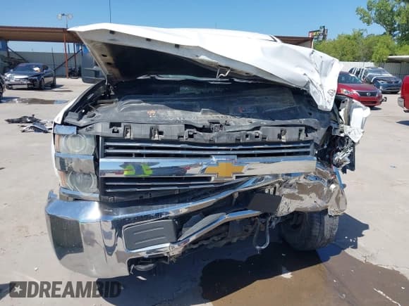 ✅ 2016 Chevrolet Silverado 2500HD Work Truck • VIN: 1GC1CUE8XGF134765 • Lot: 42848124. Listed on IAAI with 234,292 mi. Free auction sales archive from the USA and detailed vehicle history report at DreamBid. Image 6.