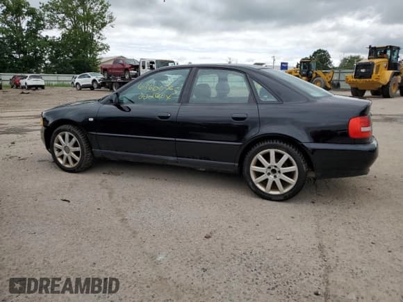 ✅ 2001 Audi A4 • VIN: WAUDC68D31A138398 • Lot: 63600565. Wystawiony na Copart z przebiegiem 224 204 mil. Bezpłatny archiwum sprzedaży aukcyjnych z USA i szczegółowy raport historii pojazdu na DreamBid. Zdjęcie 2.