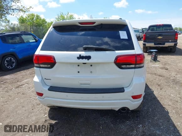 ✅ 2019 Jeep Grand Cherokee Upland • VIN: 1C4RJFAG4KC566506 • Lot: 42355720. Listed on IAAI with 127,141 mi. Free auction sales archive from the USA and detailed vehicle history report at DreamBid. Image 15.