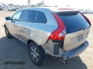 ✅ 2012 Volvo XC60 PZEV • VIN: YV4940DL6C2283400 • Lot: 43508684. Wystawiony na IAAI z przebiegiem 81 025 mil. Bezpłatny archiwum sprzedaży aukcyjnych z USA i szczegółowy raport historii pojazdu na DreamBid. Zdjęcie 3.