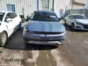 2022 Hyundai Ioniq 5 SEL z VIN KM8KNDAF2NU054853, wystawiony jako Copart lot #44260883 z przebiegiem 16 452 mil mil oraz . Historia ofert i sprzedaży dostępna na DreamBid. Obrazek 5.